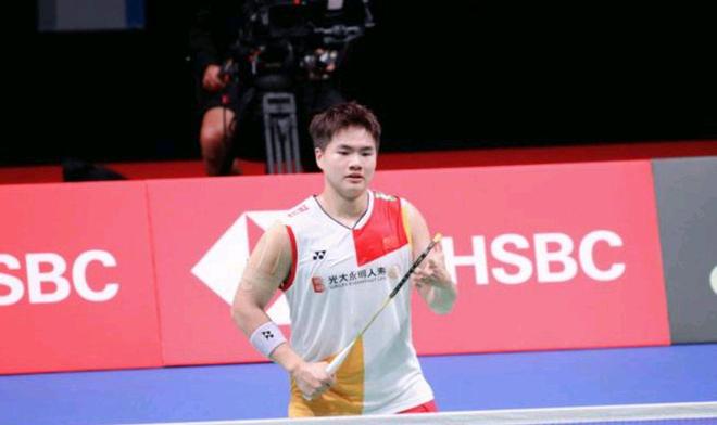 场展开了一 场展开了一